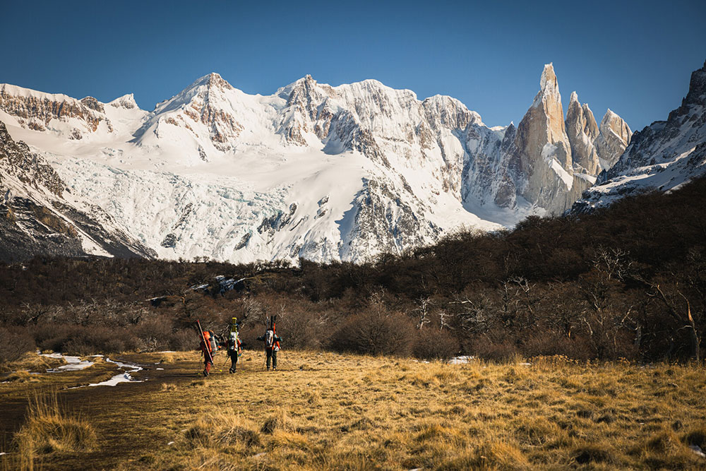 Des Equilibres, Smoke that Thunders, Painting the Mountains