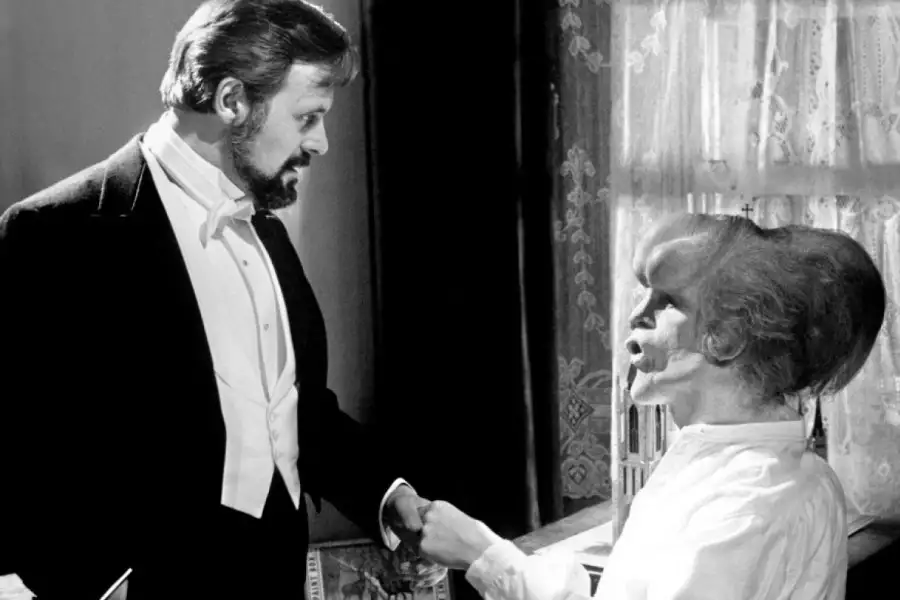 Przybliżenia: okiem psychoanalizy - Człowiek - słoń + dyskusja