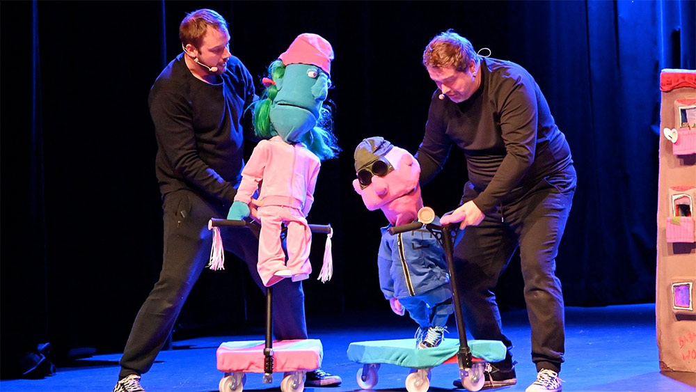 Spektakl sceniczny - Jaś i Małgosia – czyli baśń kaloryczna