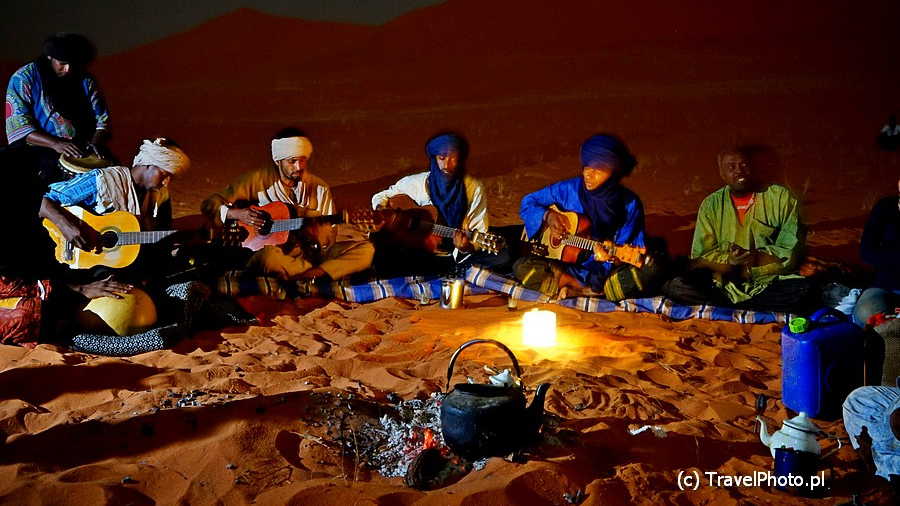 Slajdy Podróżnicze: Algieria - z Tuaregami przez Saharę