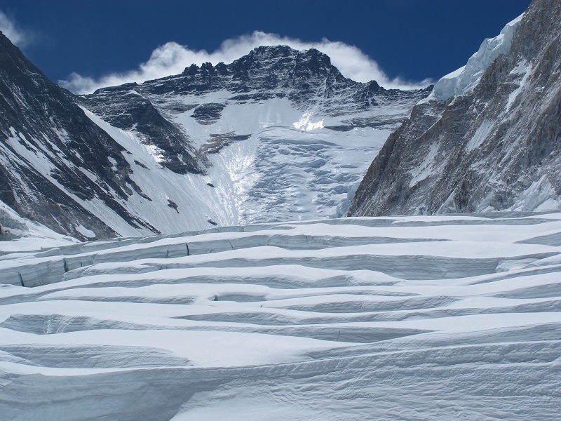Slajdy podróżnicze: Lhotse - lodowa siostra Everestu. Monika Witkowska