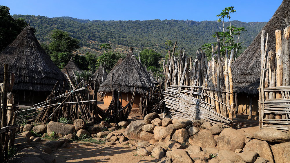 Slajdy podróżnicze: Sudan Południowy - Wśród Łowców Krów - Anna i Dariusz Piechowie