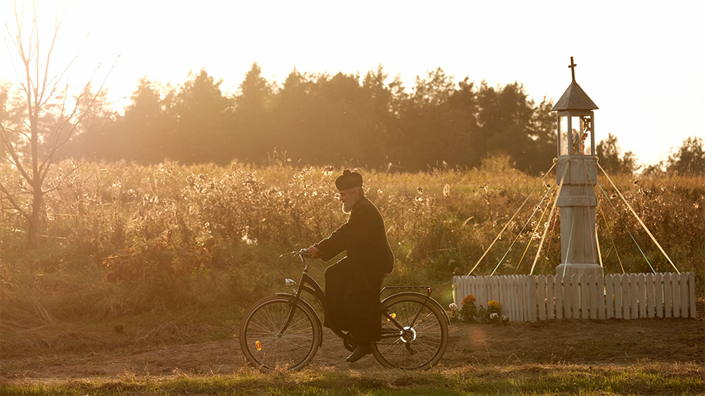 Kino Seniora: U Pana Boga w Królowym Moście