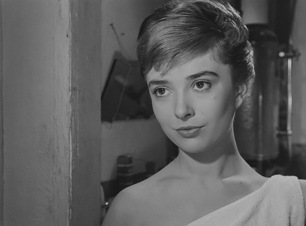 WAJDA: re- wizje: Niewinni czarodzieje