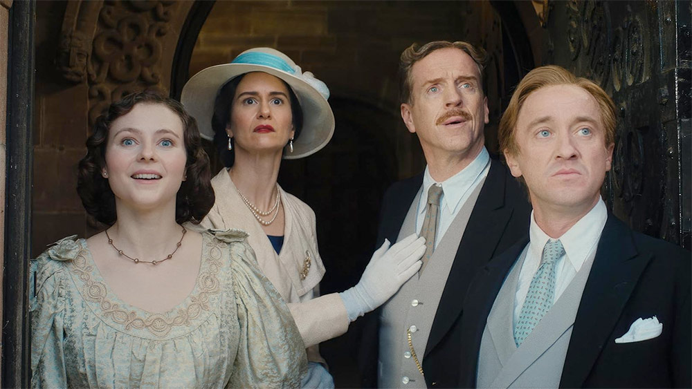 Wujowy dwór - napisy