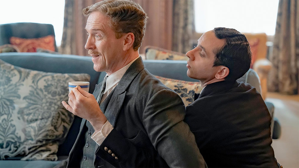 Wujowy dwór - napisy